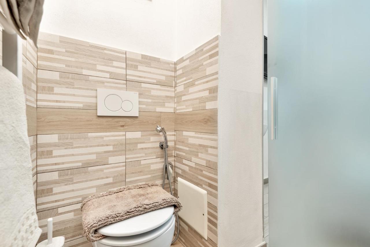 Alby Express Rooms La Spezia Exterior foto